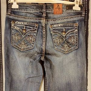 Antique Rivet Isabel mid-rise straight-leg jeans, size 30, NWT